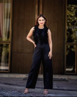 Neha Malik feet photo thumbnail