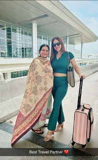Neha Malik feet photo thumbnail