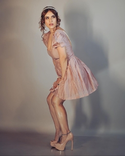 Neha Malik feet photo thumbnail