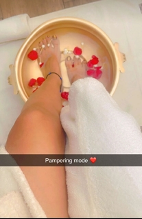 Neha Malik feet photo thumbnail