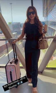 Neha Malik feet photo thumbnail