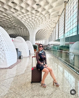 Neha Malik feet photo thumbnail