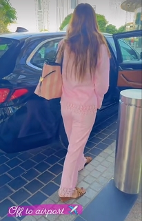Neha Malik feet photo thumbnail
