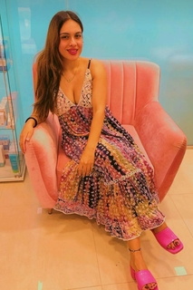 Neha Malik feet photo thumbnail