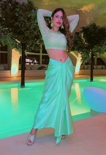 Neha Malik feet photo thumbnail