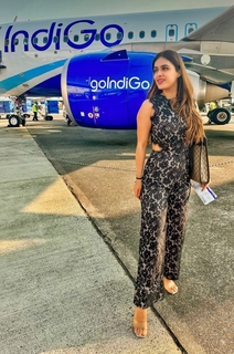 Neha Malik feet photo thumbnail