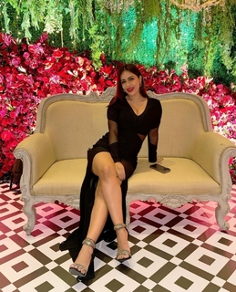 Neha Malik feet photo thumbnail