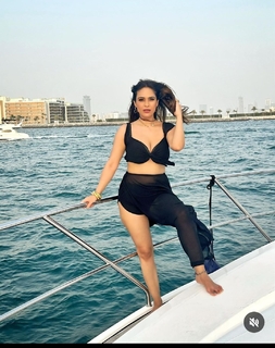 Neha Malik feet photo thumbnail