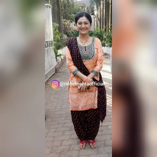 Neha Mehta feet photo 3