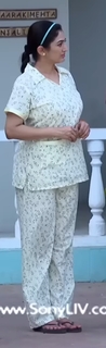 Neha Mehta feet photo 7