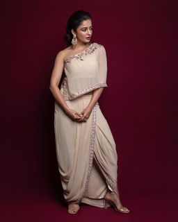 Neha Pendse feet photo 15