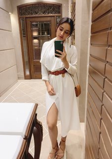 Neha Sharma feet photo thumbnail