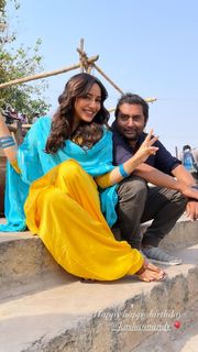 Neha Sharma feet photo thumbnail