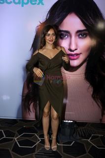 Neha Sharma feet photo thumbnail