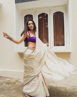 Neha Shetty feet photo 19