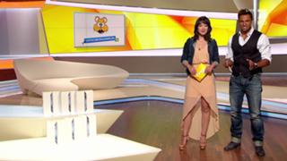 Nela Panghy-Lee feet photo thumbnail