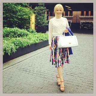 Nela Panghy-Lee feet photo thumbnail