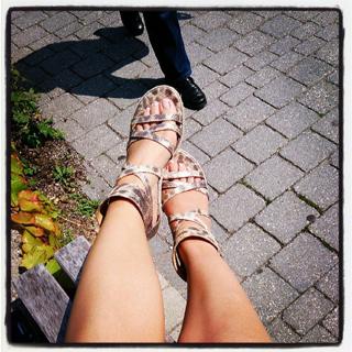 Nela Panghy-Lee feet photo thumbnail