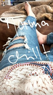 Nela Panghy-Lee feet photo thumbnail