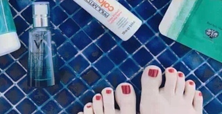 Nela Panghy-Lee feet photo thumbnail