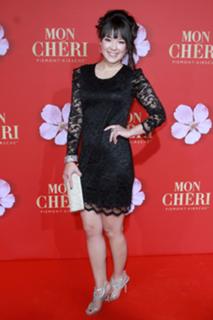 Nela Panghy-Lee feet photo thumbnail