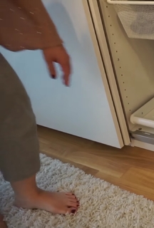 Nela Panghy-Lee feet photo thumbnail