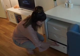 Nela Panghy-Lee feet photo thumbnail