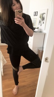 Nela Panghy-Lee feet photo thumbnail