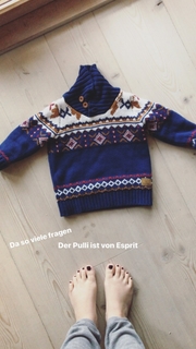 Nela Panghy-Lee feet photo thumbnail