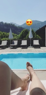 Nela Panghy-Lee feet photo thumbnail