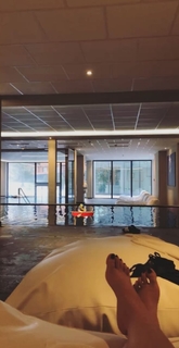 Nela Panghy-Lee feet photo thumbnail