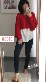 Nela Panghy-Lee feet photo thumbnail