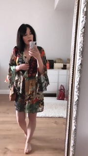 Nela Panghy-Lee feet photo thumbnail