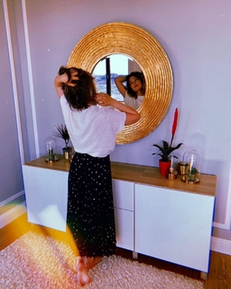 Nela Panghy-Lee feet photo thumbnail