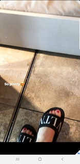 Nela Panghy-Lee feet photo thumbnail
