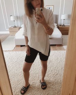 Nela Panghy-Lee feet photo thumbnail