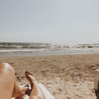 Nela Panghy-Lee feet photo thumbnail