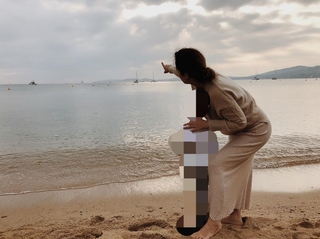 Nela Panghy-Lee feet photo thumbnail