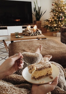 Nela Panghy-Lee feet photo thumbnail