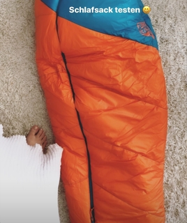 Nela Panghy-Lee feet photo thumbnail