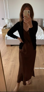 Nela Panghy-Lee feet photo thumbnail