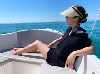 Nela Panghy-Lee feet photo thumbnail