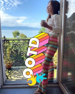 Nela Panghy-Lee feet photo thumbnail