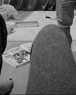 Nela Panghy-Lee feet photo thumbnail