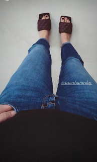 Nela Panghy-Lee feet photo thumbnail