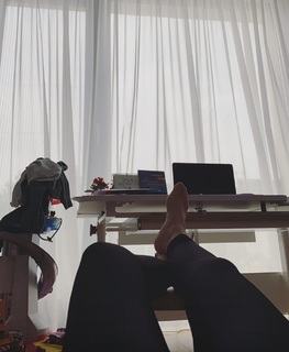 Nela Panghy-Lee feet photo thumbnail