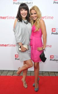 Nela Panghy-Lee feet photo thumbnail