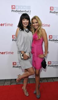 Nela Panghy-Lee feet photo thumbnail