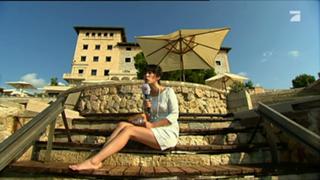 Nela Panghy-Lee feet photo thumbnail