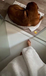 Nela Panghy-Lee feet photo thumbnail